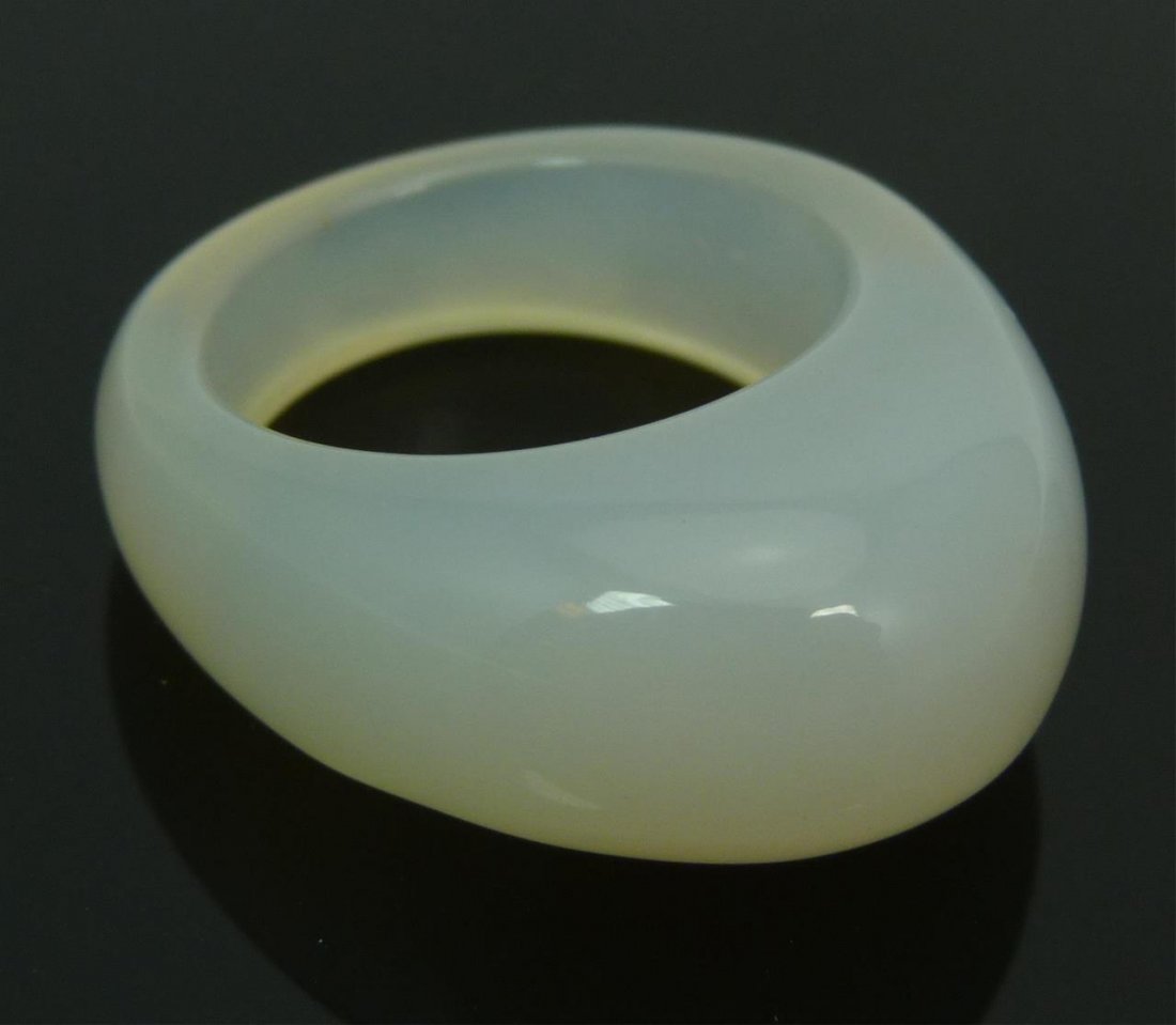 VINTAGE CHINESE CARVED WHITE JADE RING: VINTAGE CHINESE CARVED WHITE JADE RING,size 9 1/2 (22.86 cm), from a palm beach estate total weight dwt