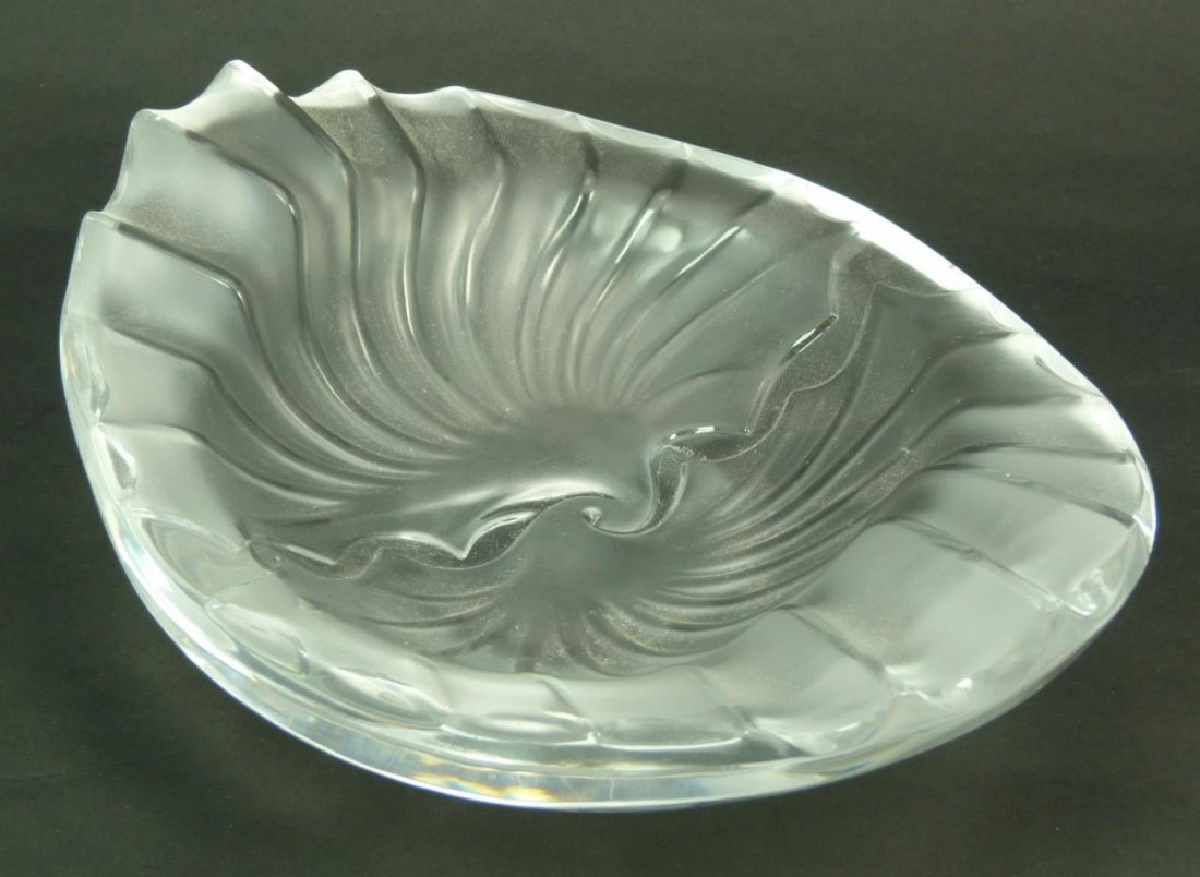LALIQUE NANCY CENDRIER: LALIQUE NANCY CENDRIER Lalique No 10722. Signed to base Lalique France. Measures 8" tall (20.32cm). Total weight 1976g