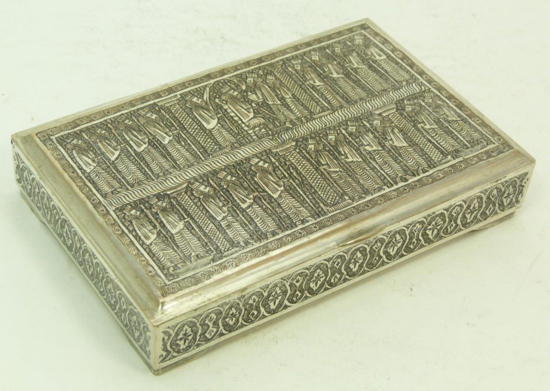 VINTAGE STERLING SILVER CIGARETTE DESK BOX: VINTAGE STERLING SILVER CIGARETTE DESK BOX Mid eastern in design, featuring the king and 22 soldiers. Measures 3-1/2" (8.89cm) x 5-1/2" (13.97cm). Total weight 9.5ozt 294g