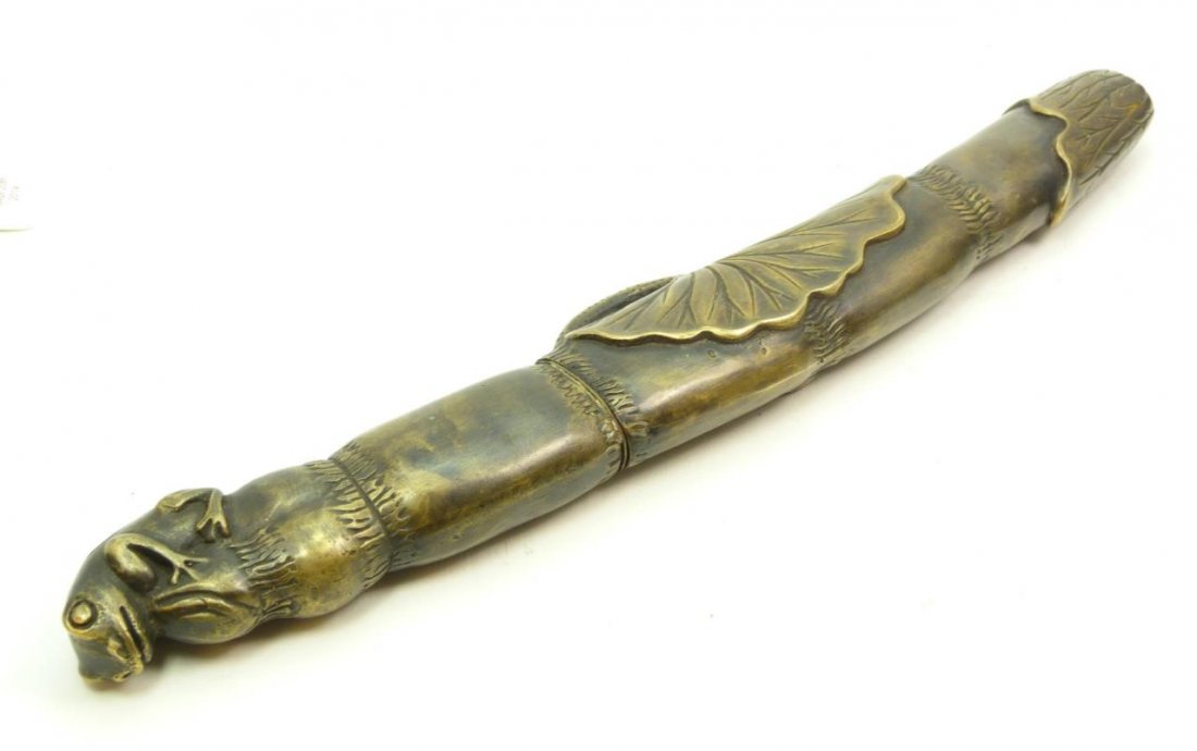 20th CENTURY CHINESE BRASS FIGURAL FROG DAGGER: A Chinese hand crafted brass dagger and sheath having a figural frog and lily pad design. Late Republic period or later, 20th century. Measures approx. 12" overall. Blade measures approx. 5 3/8" lengt