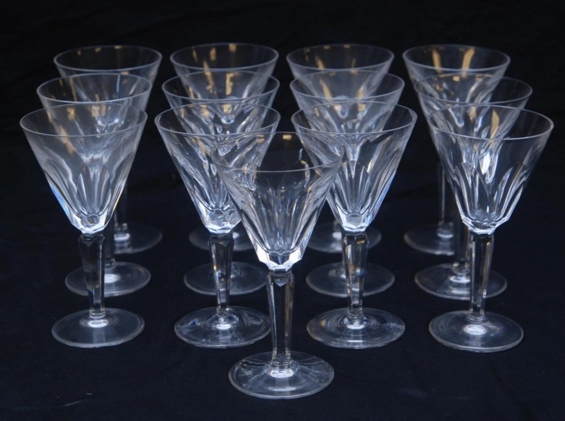 13 WATERFORD CRYSTAL WINE CLARETS SHEILA PATTERN: SET OF 13 WATERFORD CRYSTAL WINE CLARETS SHEILA PATTERN Each measures 6-1/2" tall (16.51cm). Signed to base Waterford. Each goblet retails at $200. Total weight 3249g