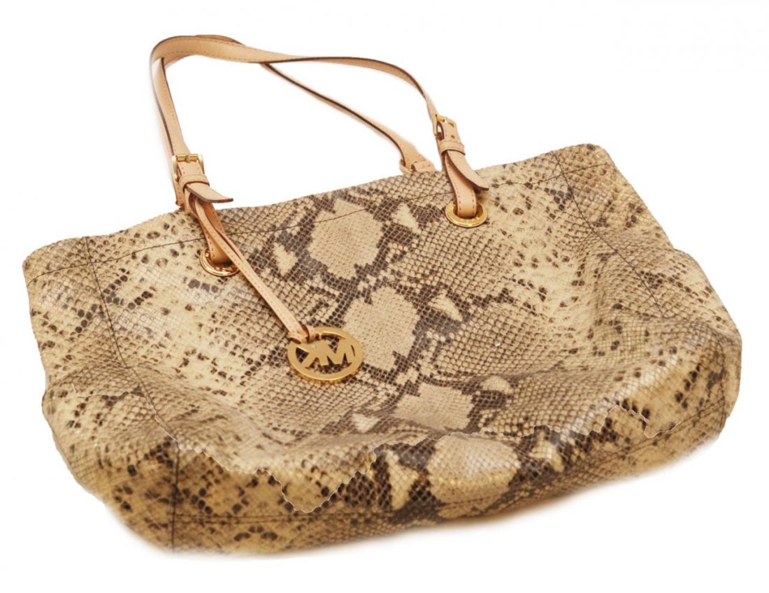 MICHAEL KORS LARGE LEATHER/SNAKE SKIN BAG: Purse is leather simulates snake skin. Can also be considered a tote. Measures approx 17" (43.18cm) Length x 10" (25.4cm) Height. Total approx weight 640g.