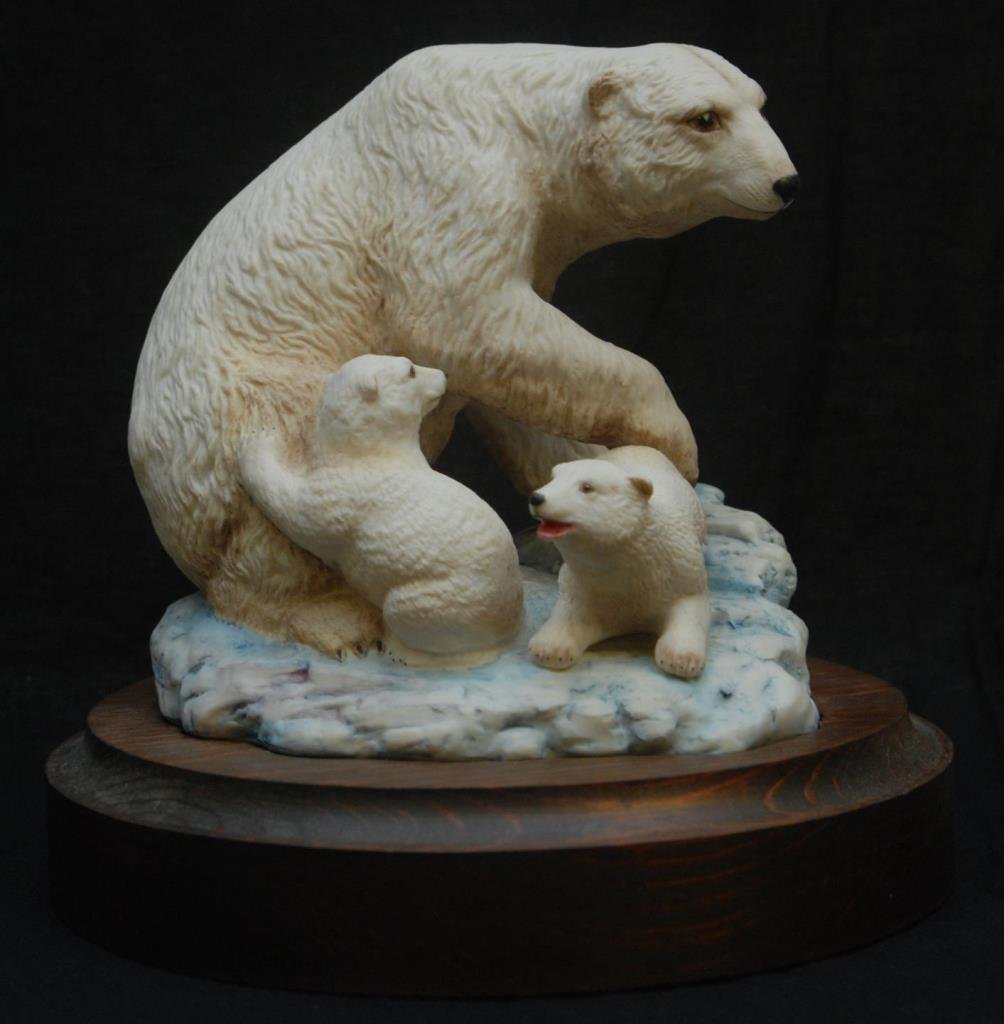 LARGE AYNSLEY PORCELAIN POLAR BEAR GROUPING: Depicting a polar bear and her two cups. Comes on a fitted base. Measures approx 6" (15.24cm) Tall. Total approx weight 1.2kg.