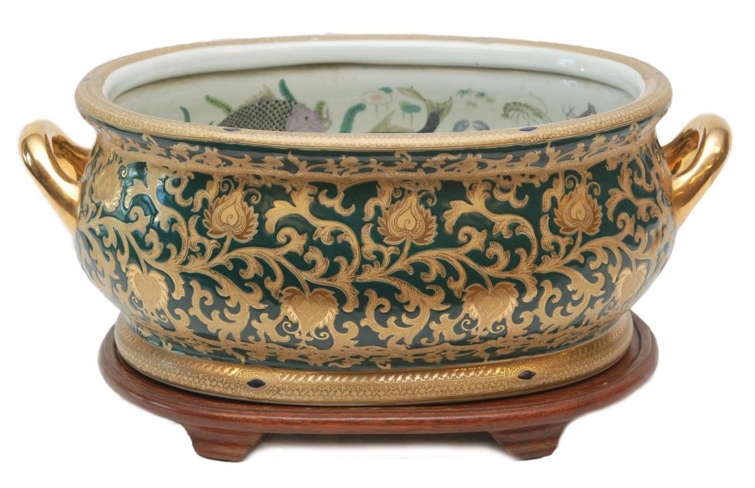 LARGE CHINESE PORCELAIN OVAL FISH BOWL