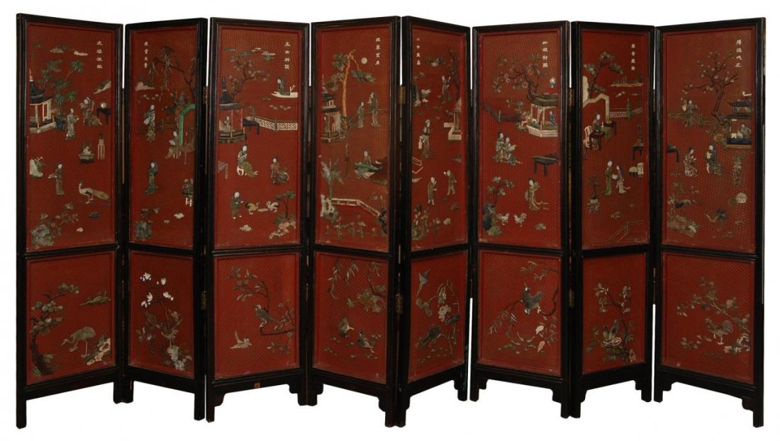 ANTIQUE CHINESE QING DYNASTY INLAY 8 PANEL SCREEN: A fantastic antique Chinese red lacquer eight panel wooden screen featuring multi precious stones and bone inlay design depicting various village scenes with people, pagodas, roosters and chickens. Th