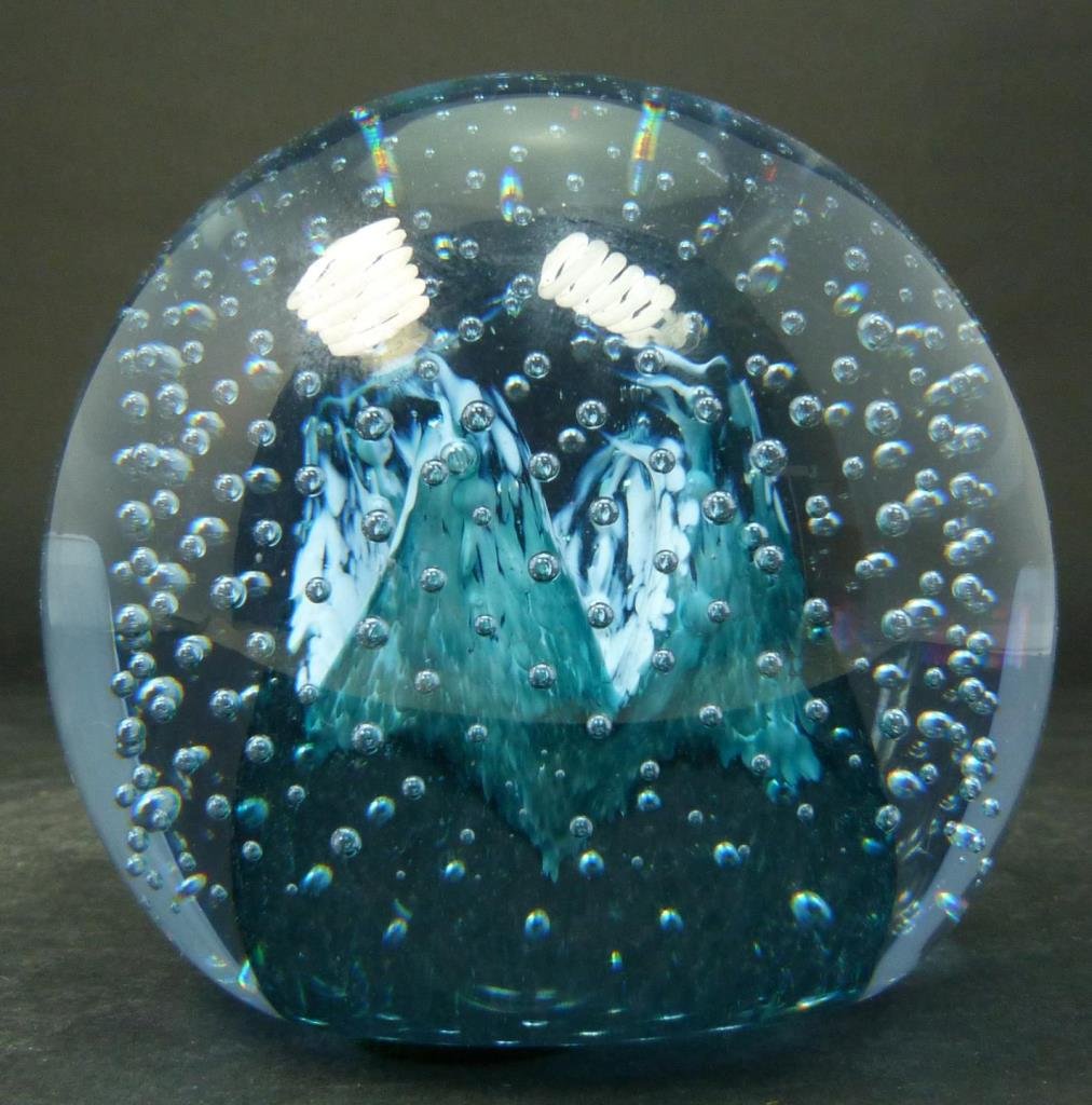 CAITHNESS SCOTLAND 'CAULBRON' PAPER WEIGHT (1 of 6)