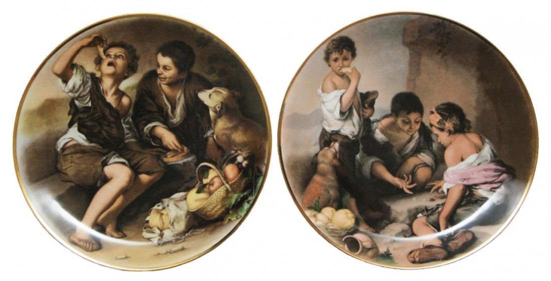 2 VINTAGE SCHUMANN GERMAN PORECLAIN WALL PLATES (1 of 5)