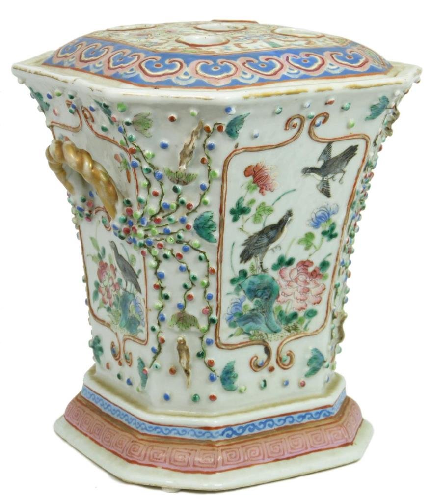 ANTIQUE CHINESE CANTON FAMILLE ROSE BOUGH POT (1 of 9)