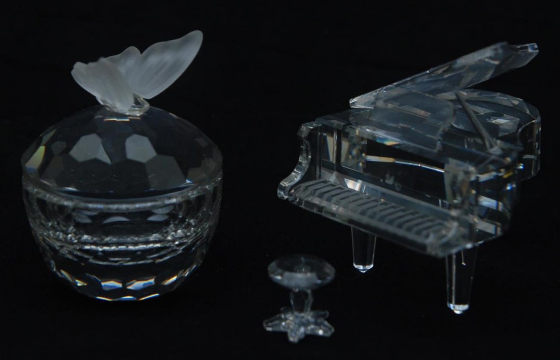 2 SWAROVSKI CRYSTAL ITEMS; BOX & GRAND PIANO (1 of 7)