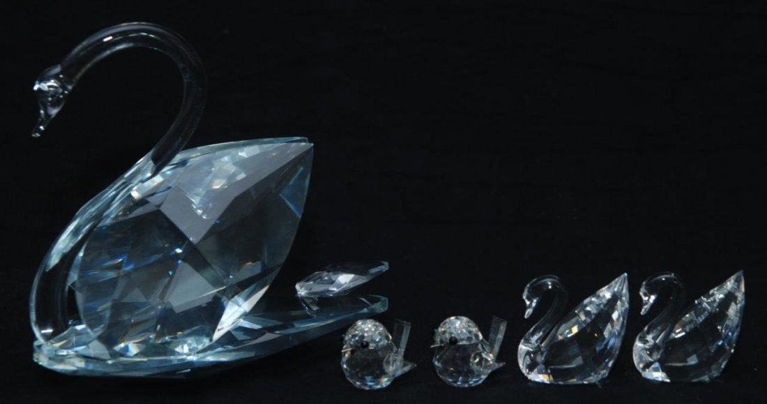 4 SWAROVSKI CRYSTAL BIRDS + UNMARKED SWAN (1 of 7)