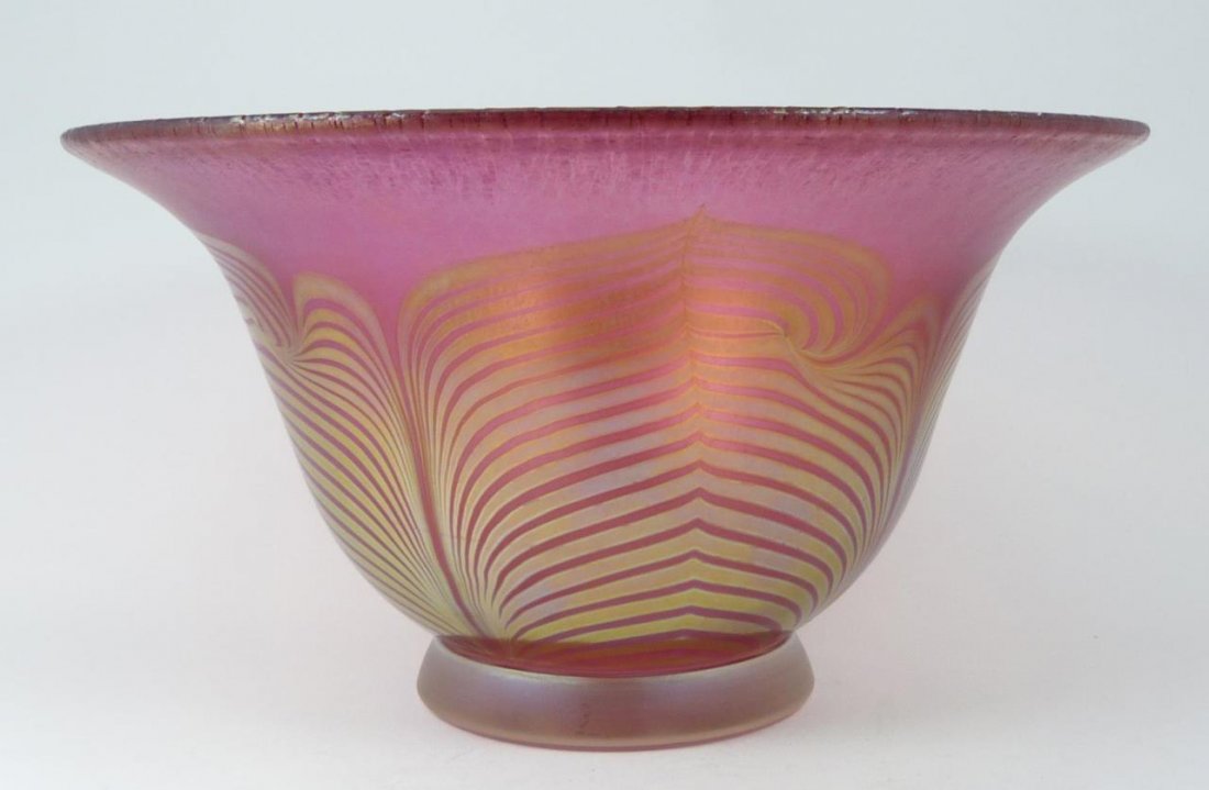 CORREIA STUDIOS IRIDESCENT ART GLASS FOOTED BOWL (1 of 8)
