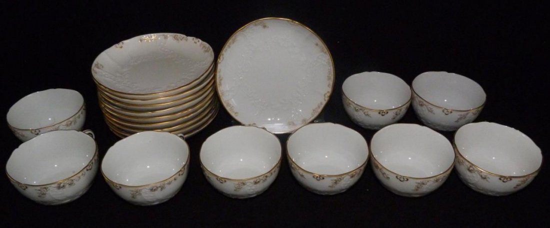 8 ANTIQUE MEISSEN TEACUP & SAUCER SETS (1 of 5)