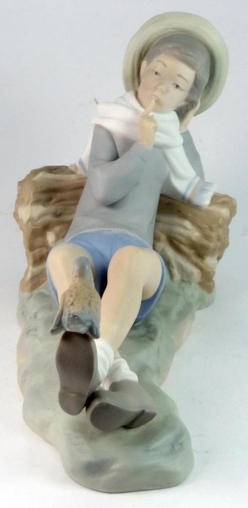 LLADRO PORCELAIN FIGURE 'SHEPHERD w BIRD' 4730 (1 of 9)