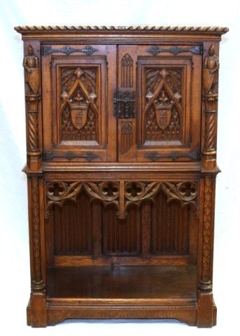 EARLY 20TH CENTURY TEMPLAR KNIGHTS CHEST (1 of 6)