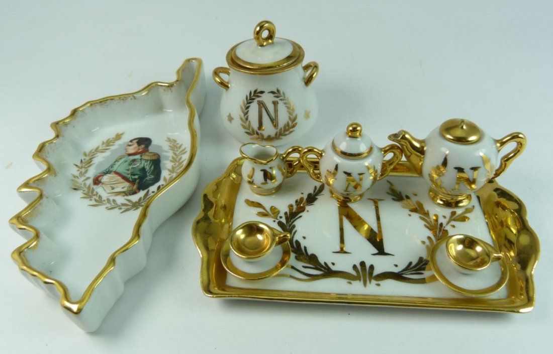 LOT OF LIMOGES NAPOLEONIC PORCELAIN ITEMS (1 of 8)