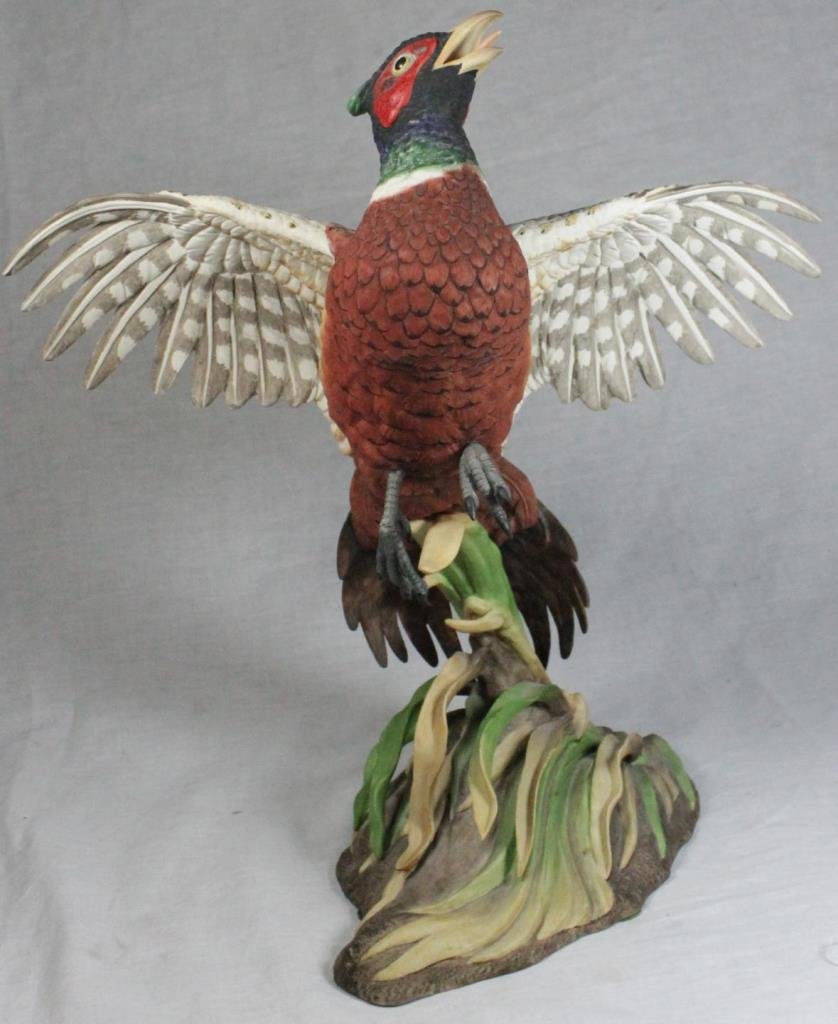 BOEHM PORCELAIN 'COMMON PHEASANT' FIGURE 40133 (1 of 8)