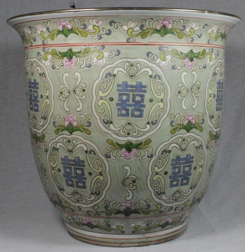 CHINESE TONGZHI PORCELAIN GREEN GROUND PLANTER (1 of 7)