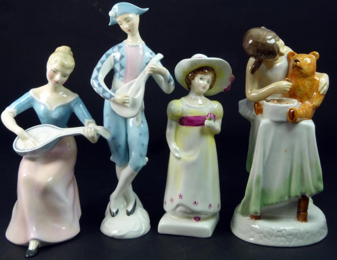 LOT OF 4 ROYAL DOULTON ENGLISH PORCELAIN FIGURES (1 of 10)