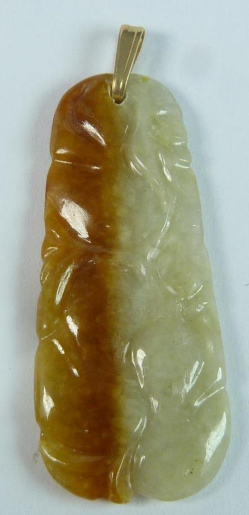 CHINESE WHITE & RUSSET JADEITE 14K BAIL PENDANT (1 of 4)