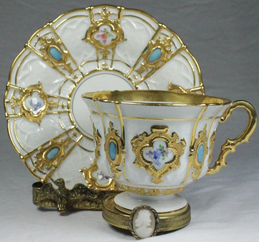 MEISSEN PORCELAIN GILT FLORAL TEACUP & SAUCER SET (1 of 8)