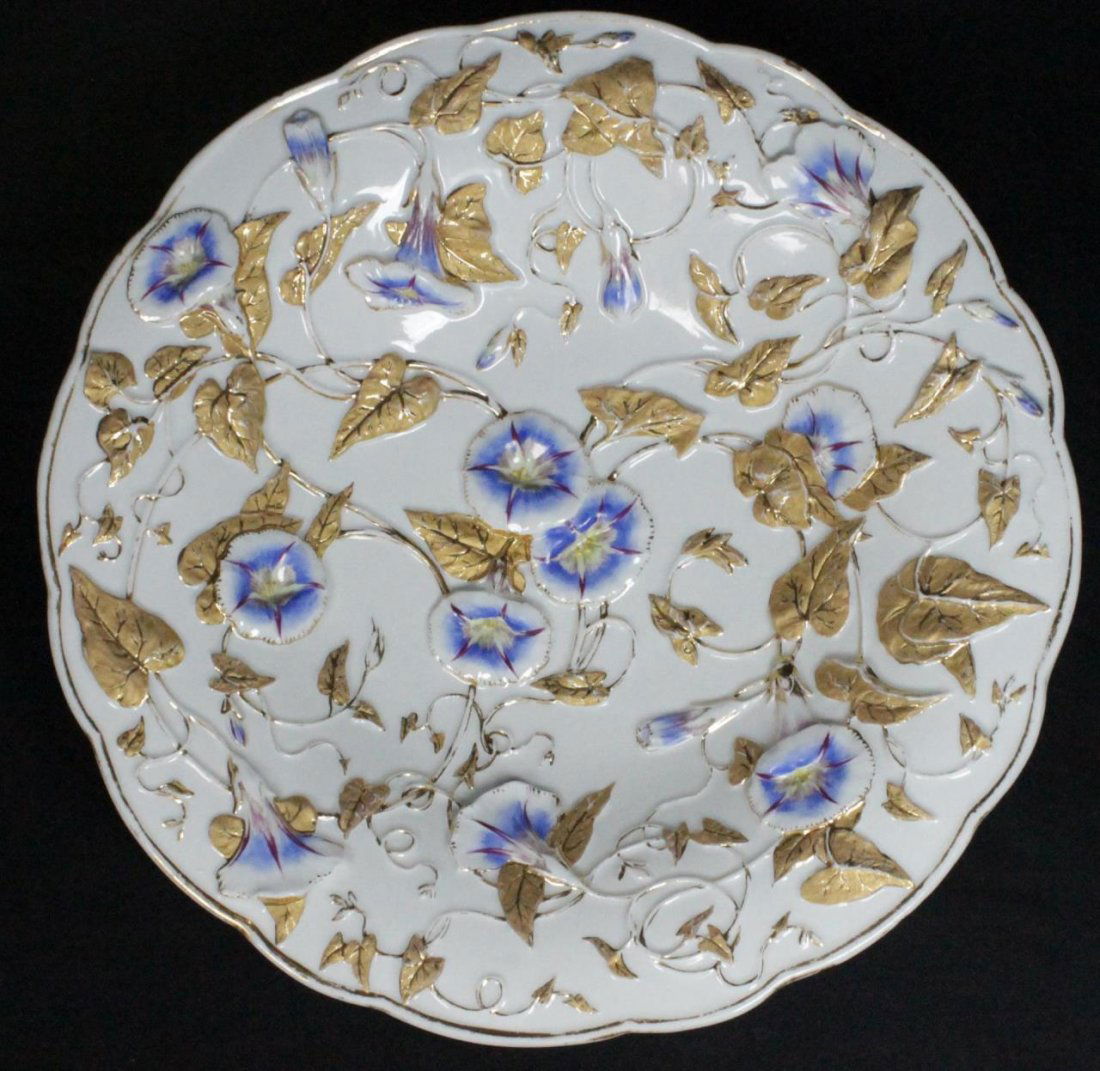 MEISSEN GERMAN PORCELAIN CANTERBURY BELLS PLATTER: Meissen German porcelain Canterbury bells floral gilt round platter. Factory 1st quality. Measures approx. 11 1/4" diameter (29cm). Total weight approx. 761 grams.