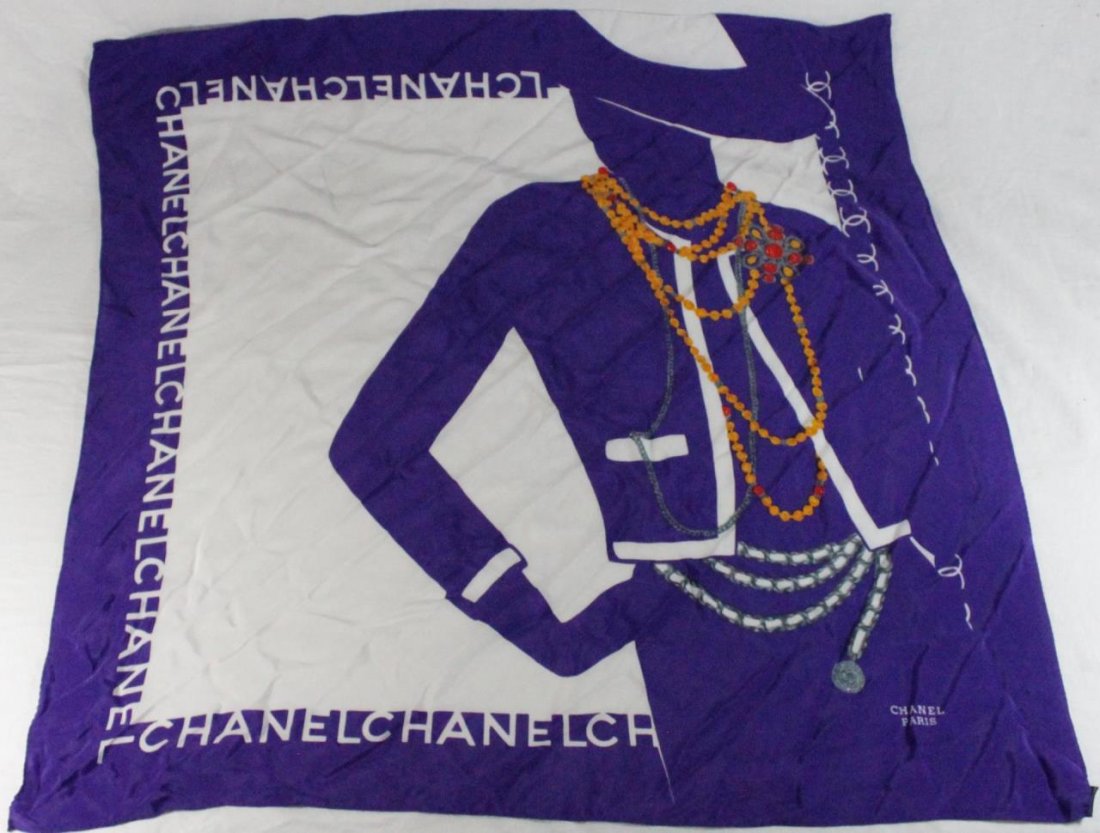 CHANEL PURPLE & WHITE SILK JEWELED WOMAN SCARF (1 of 7)