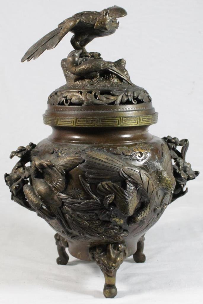 JAPANESE BRONZE DRAGONS COVERED TRIPOD CENSOR (1 of 9)