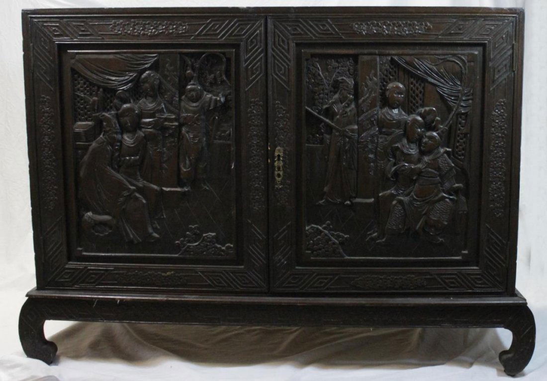 CHINESE CARVED WOODEN SIDEBOARD BUFFET TABLE (1 of 10)