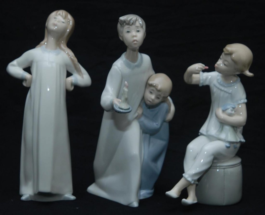 3 LLADRO CHILDREN IN SLEEPWEAR FIGURES (1 of 6)