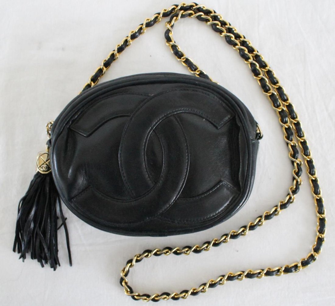 CHANEL FRANCE BLACK LEATHER OVAL MONOGRAM PURSE (1 of 10)