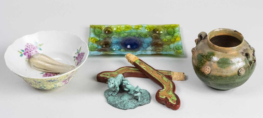 Group of Table Decorations: Asian vase with scroll handles, height 4 inches, together with an Asian porcelain bowl a Murano glass gourd, small glass tray, etc. Notice to bidders: Due to the nature of this particular online sale,