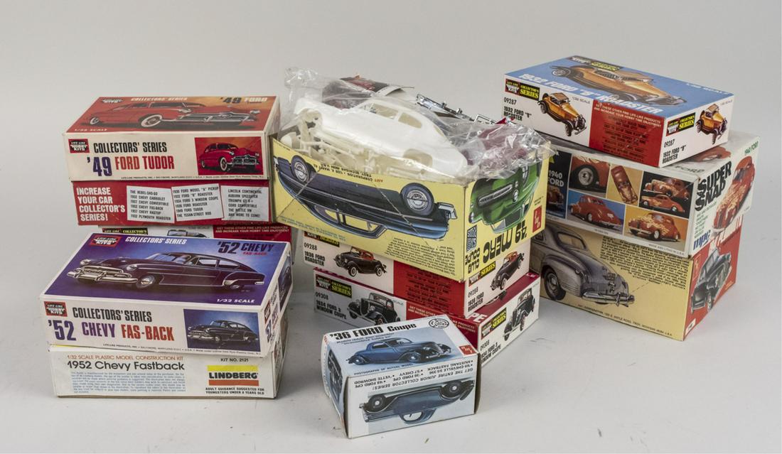 Group of Model Car Kits: Various styles and scales. Notice to bidders: Due to the nature of this particular online sale, the lots offered may not be available for detailed condition reports or additional photography. The abse