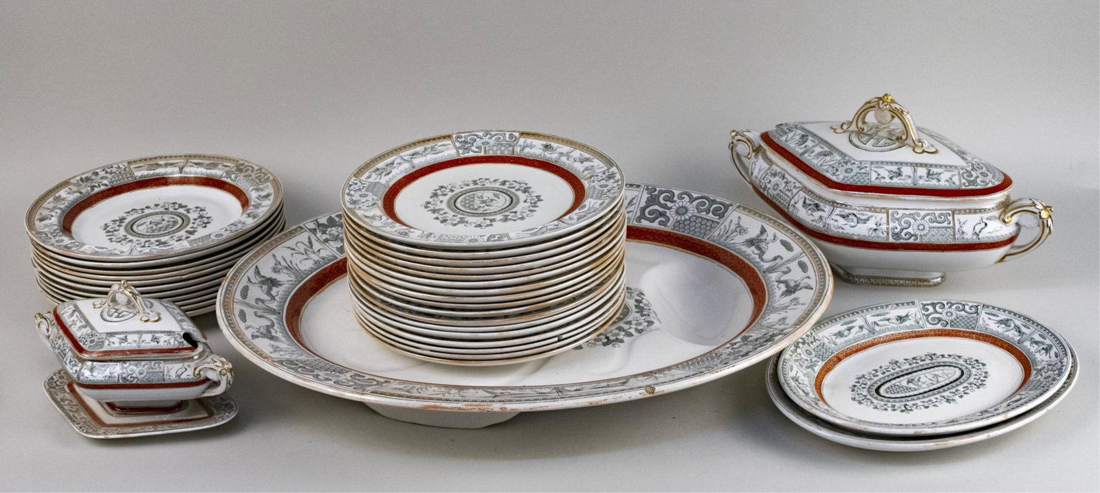 Bates Gildea & Walker Pottery Dinner Set: Approximately fifty five pieces, Kioto pattern, comprising twenty six dinner plates, nine salad plates, eleven soup plates, five graduated oval platters, a well and tree meat tray, a tureen with under