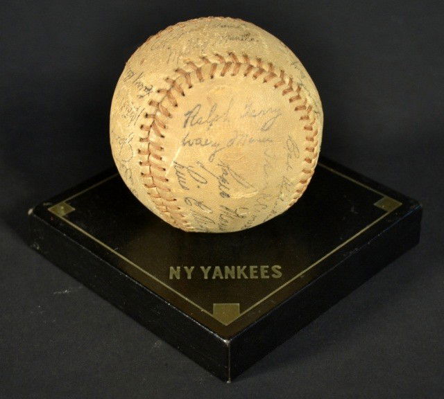 NY Yankee's Baseball: Original signatures of players including, but not exclusive of, Micky Mantle, Ralph Terry, Bob Richardson, Dale Long, Roger Maris, Luis Arroyo, Roland Sheldon, Larry Berra, Wil Stafford and Tony Kubek