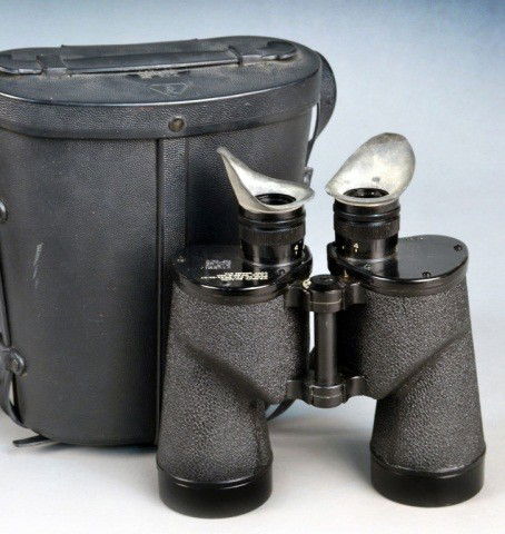 Pair of Binoculars in Case: Bausch & Lomb field glasses for US Navy. Height 10 1/2 inches.