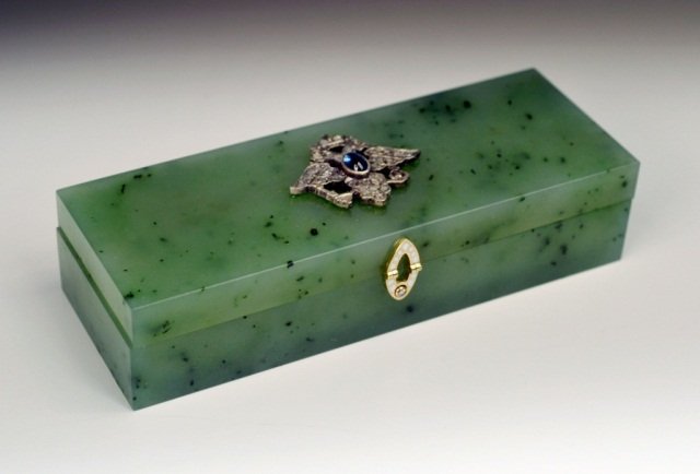 Russian Jewelled Nephrite Box: Diamonds, sapphire and enamel decoration. Height 3/4 3 1/2 1 1/4 inches.