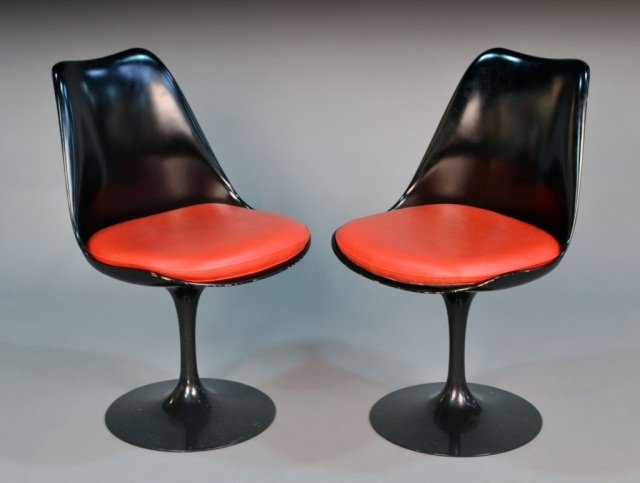 Six Eero Saarinen for Knoll Black Tulip Chairs: Red cushion seats, some with metal label. Height 32 inches.