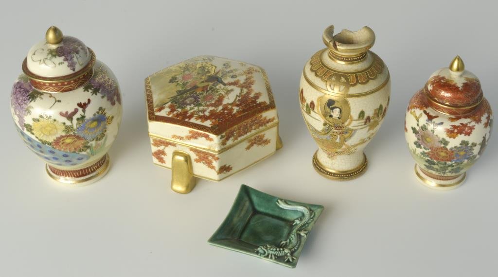 Asian Porcelain Table Decorations: Two ginger jars, a porcelain hexagonal box and a vase. Tallest, height 7 1/4 inches.