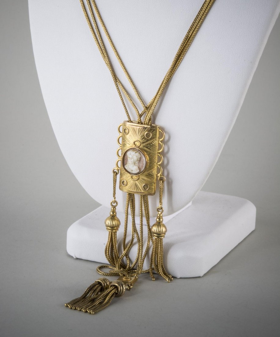 Victorian Gold Necklace: 10k yellow gold necklace with tassel decoration. 53 grams.