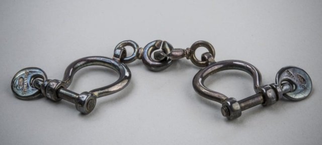 Tiffany & Co. Sterling Stirrup Key Ring: Marked and stamped.