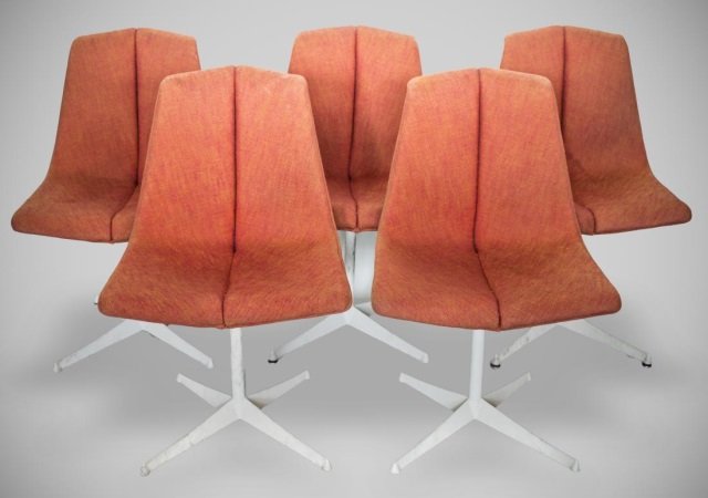Five Richard Schultz Orange Chairs: Orange Knoll nylon homespun fabric upholstery on four pronged white metal base. Made by Knoll. Height 31 inches, width 20 inches, depth 23 inches.