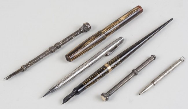 Group of Vintage Pens and Pencils: Including an Waterman's Ideal fountain pen, Scheafer sterling silver mechanical pencil, Parker Vacumatic desk fountain pen, vintage silver pen/pencil combination and two purse pencils. Notice to bidde