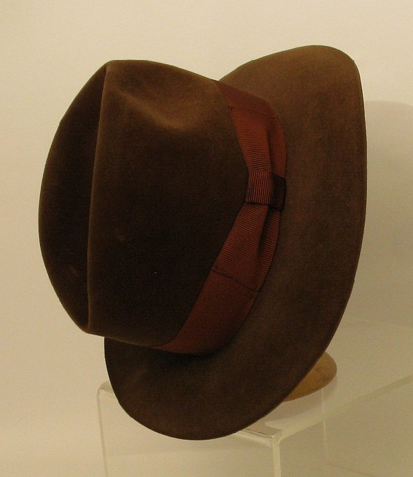 1940's Men's Bardsley Felt Fedora: Circa 1940's Bardsley's of St John NB Fur Felt men's hat. Chocolate beaver felt with silk grosgrain band. Size: Med Cond: VG (v small rough spot under brim).