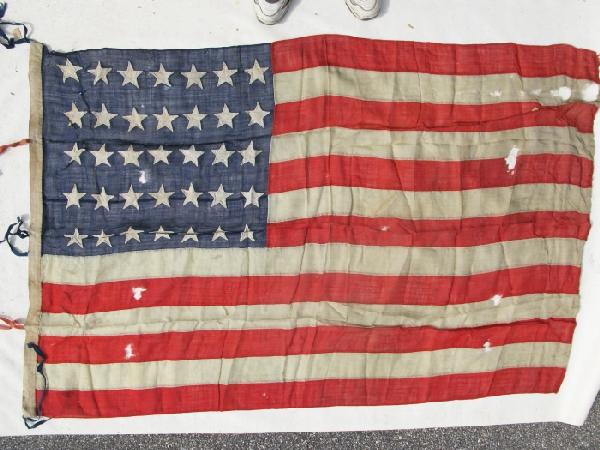 Period Civil War 35 star flag