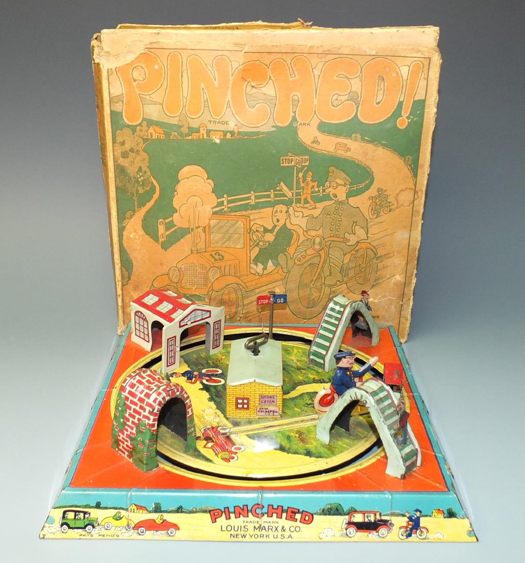 MARX PINCHED TIN WINDUP TRAFFIC TOY & BOX (1 of 11)