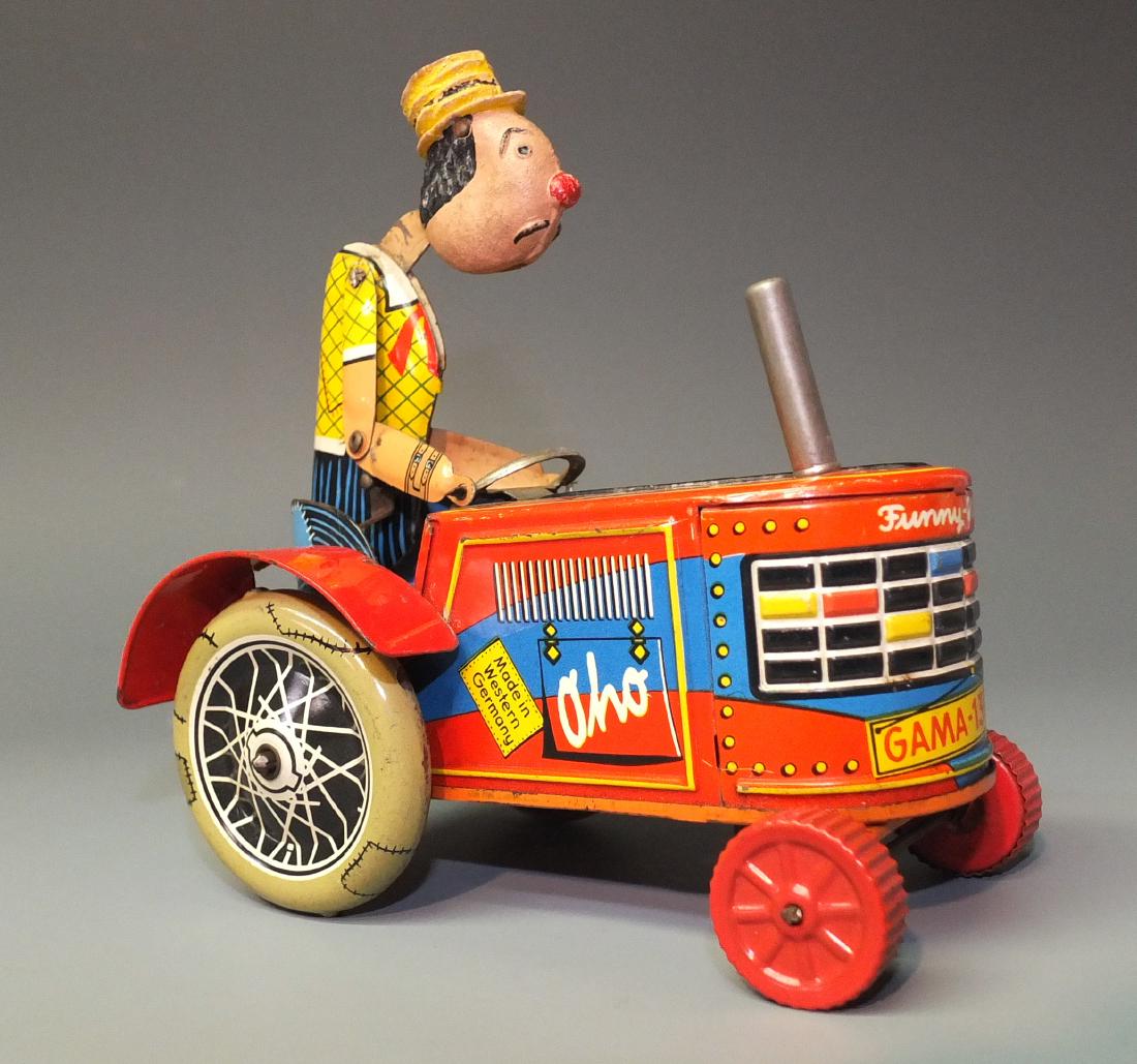 SCARCE GAMA FUNNY HARRY GERMAN WINDUP TRACTOR (1 of 8)