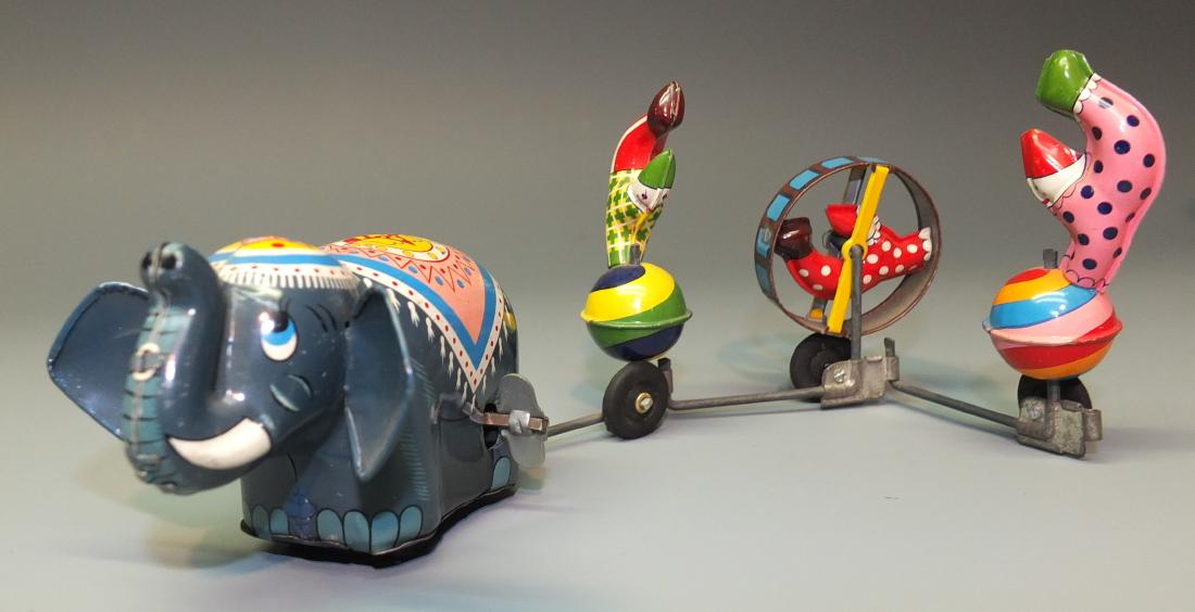 TPS JAPAN TIN WINDUP CIRCUS PARADE (1 of 3)