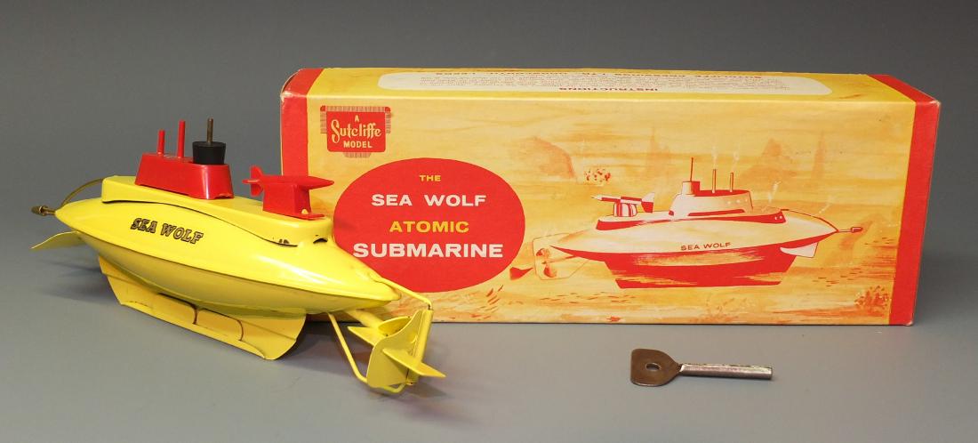 SUTCLIFFE SEA WOLF ATOMIC SUBMARINE & BOX (1 of 7)