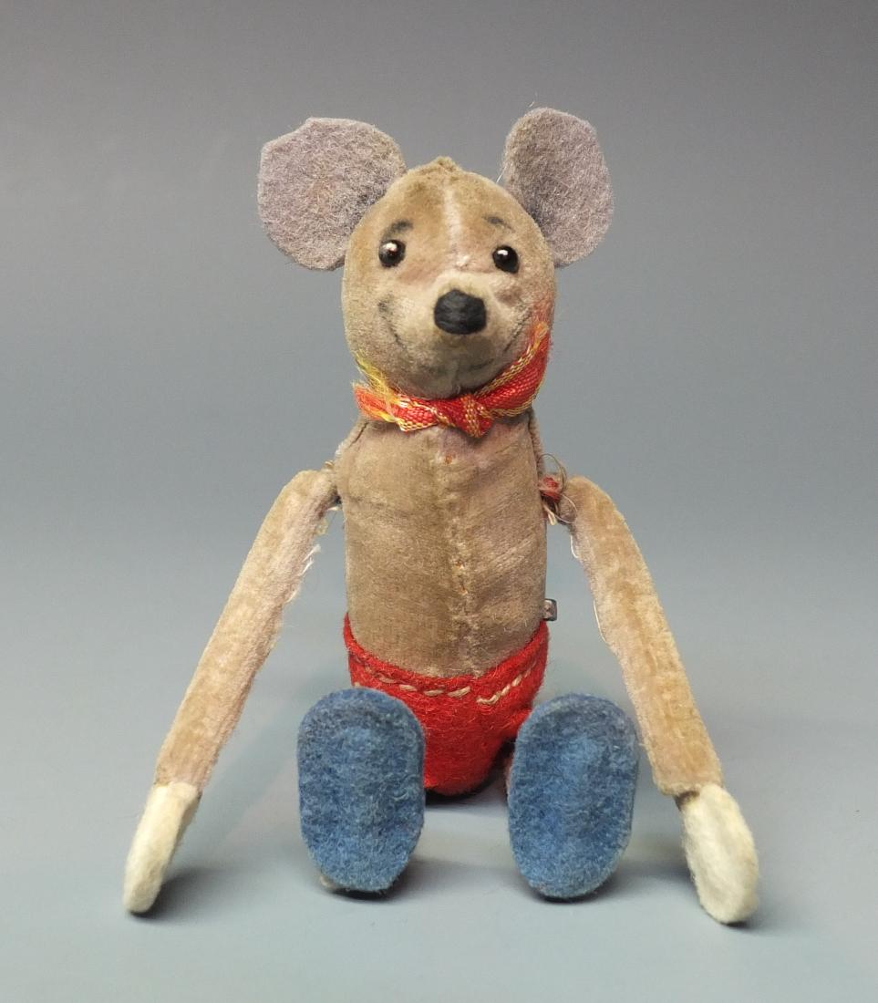 SCHUCO GERMAN 881 TURN TUMBLING GYMNASTIC MICKEY MOUSE (1 of 3)