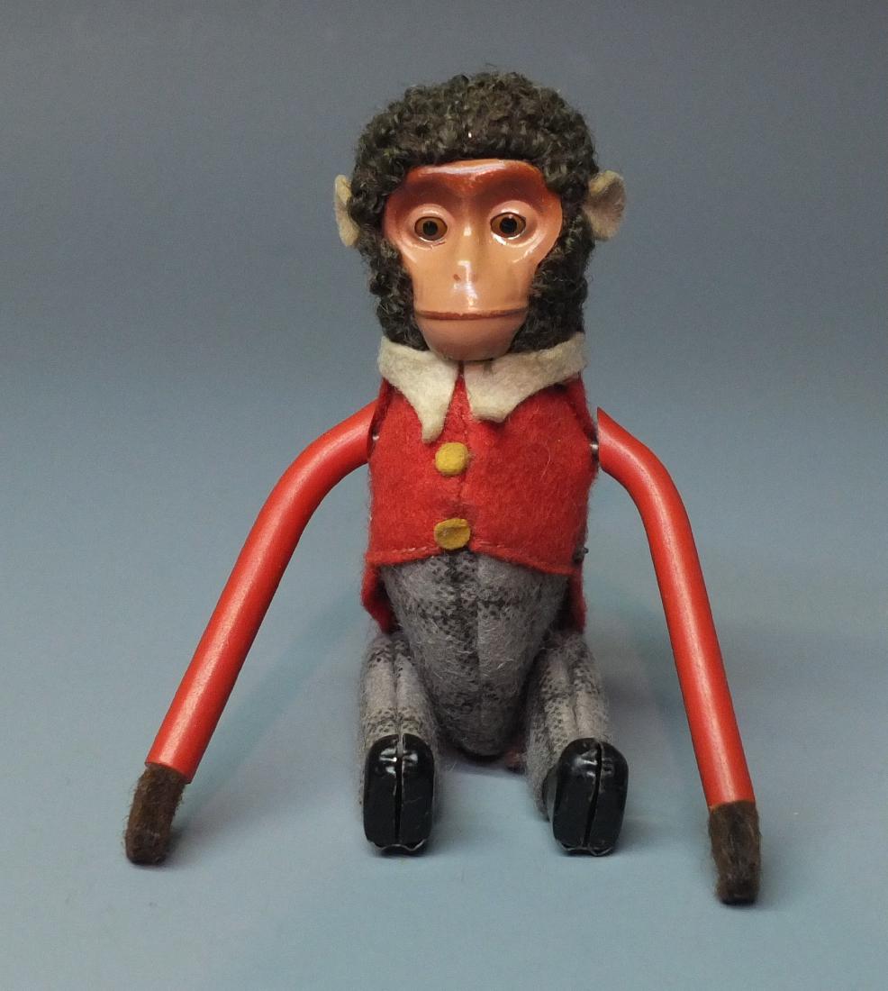 SCHUCO GERMAN 889 LARGE GYMNASTIC MONKEY ACROBAT TIN (1 of 4)